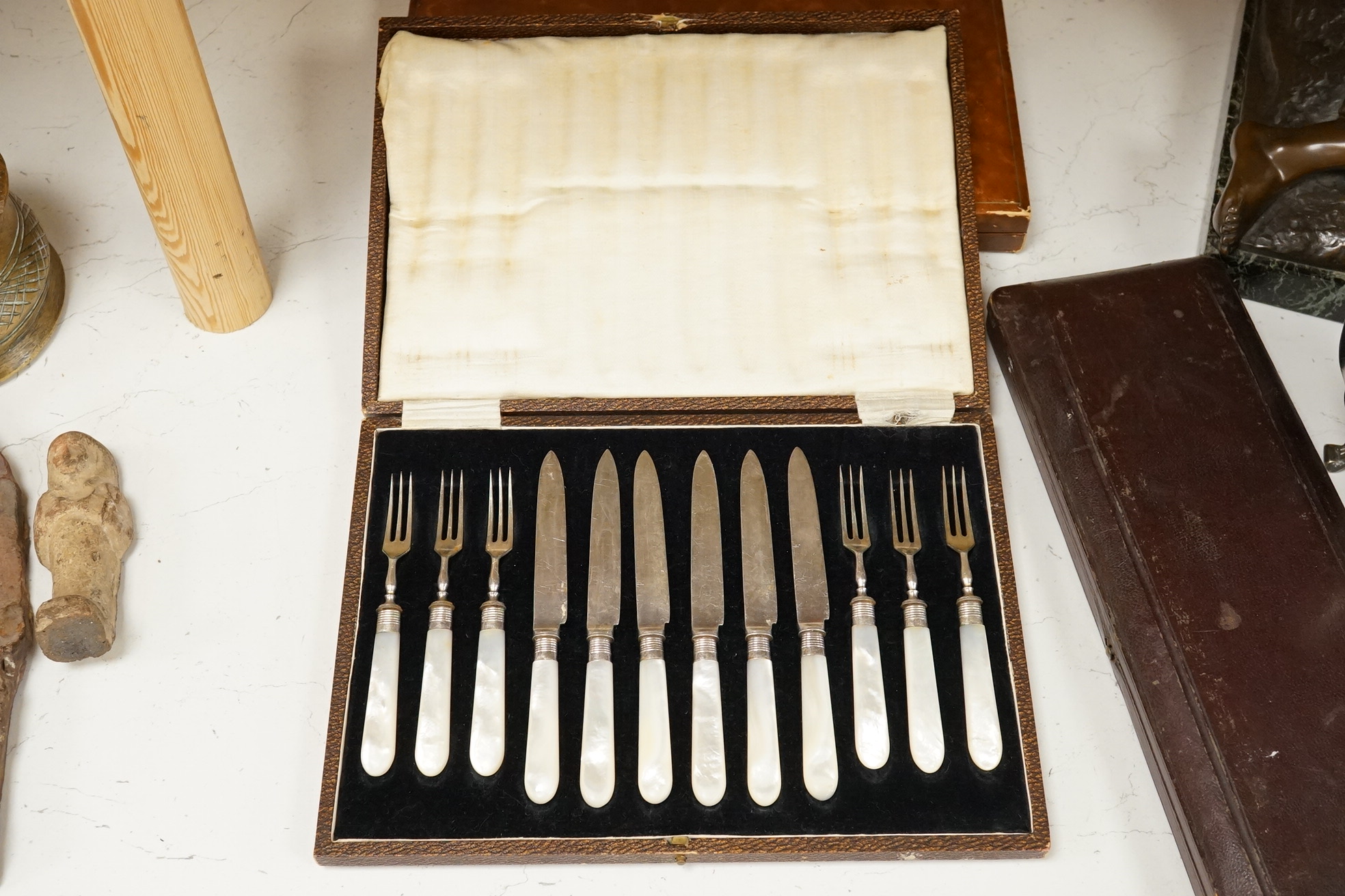 A small collection of assorted plated wares